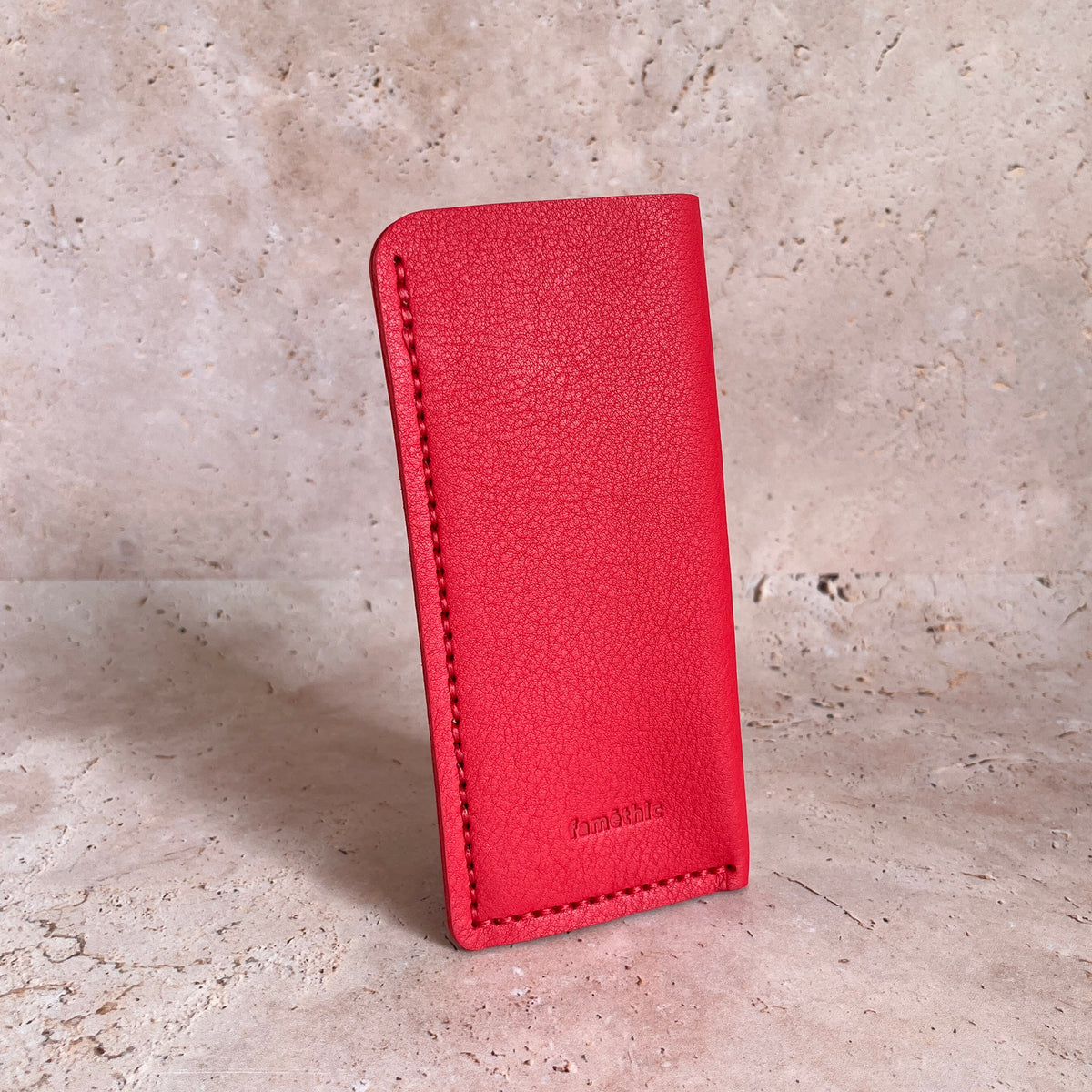 étui à lunettes en cuir rouge corail maroquinerie française