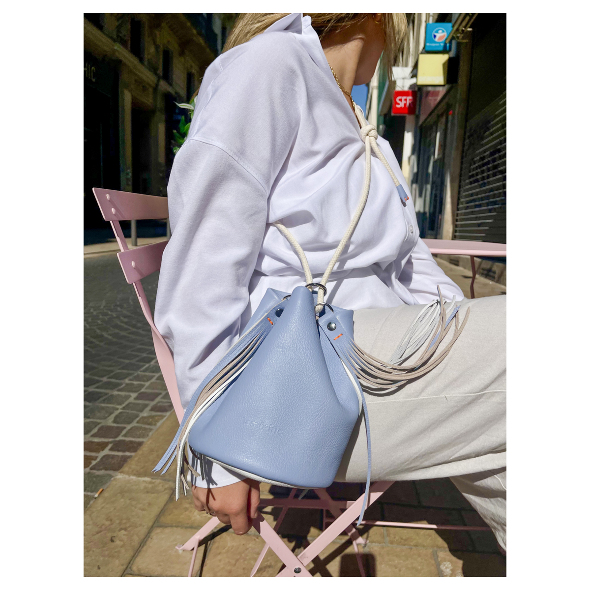 mini-camélée sac seau maroquinerie éthique responsable cuir sac à main frange collection optimiste faméthic marseille rose blanc bleu lavande