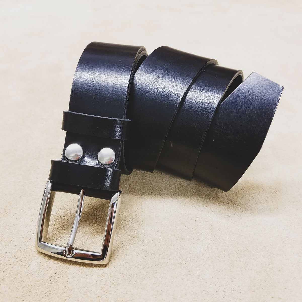 ceinture sur mesure cuir authentique fabrication artisanale famethic maroquinerie éthique française