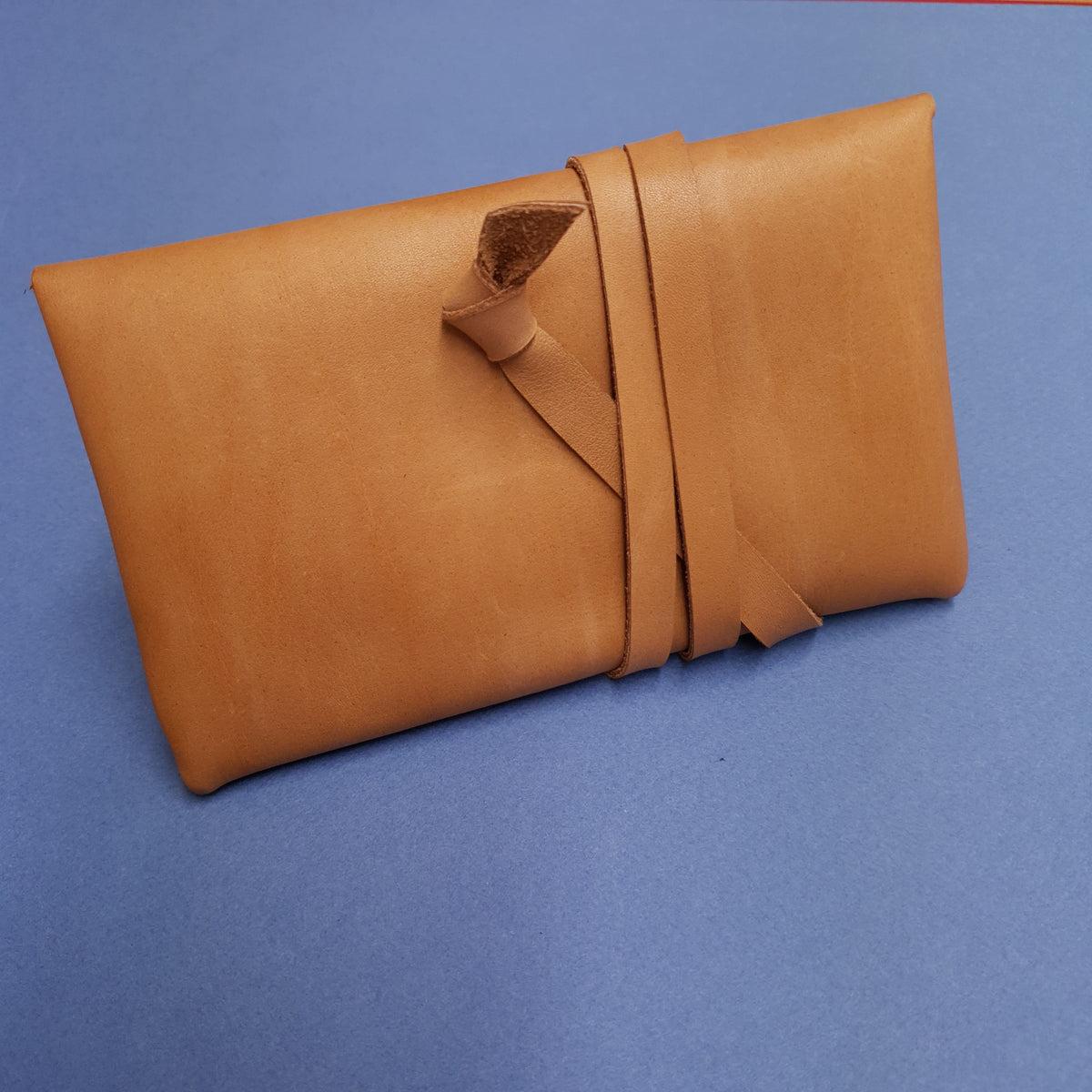 faméthic famethic cuir français maroquinerie éthique artisanale blague à tabac bruyère pochette