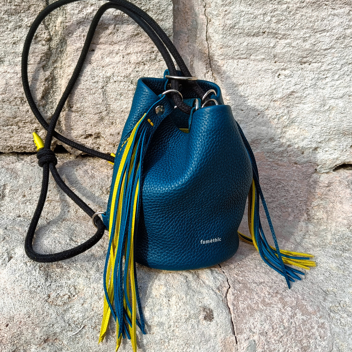 Mini Camélée Bleu Canard Collection Capsule Europe Maroquinerie Cuir Faméthic