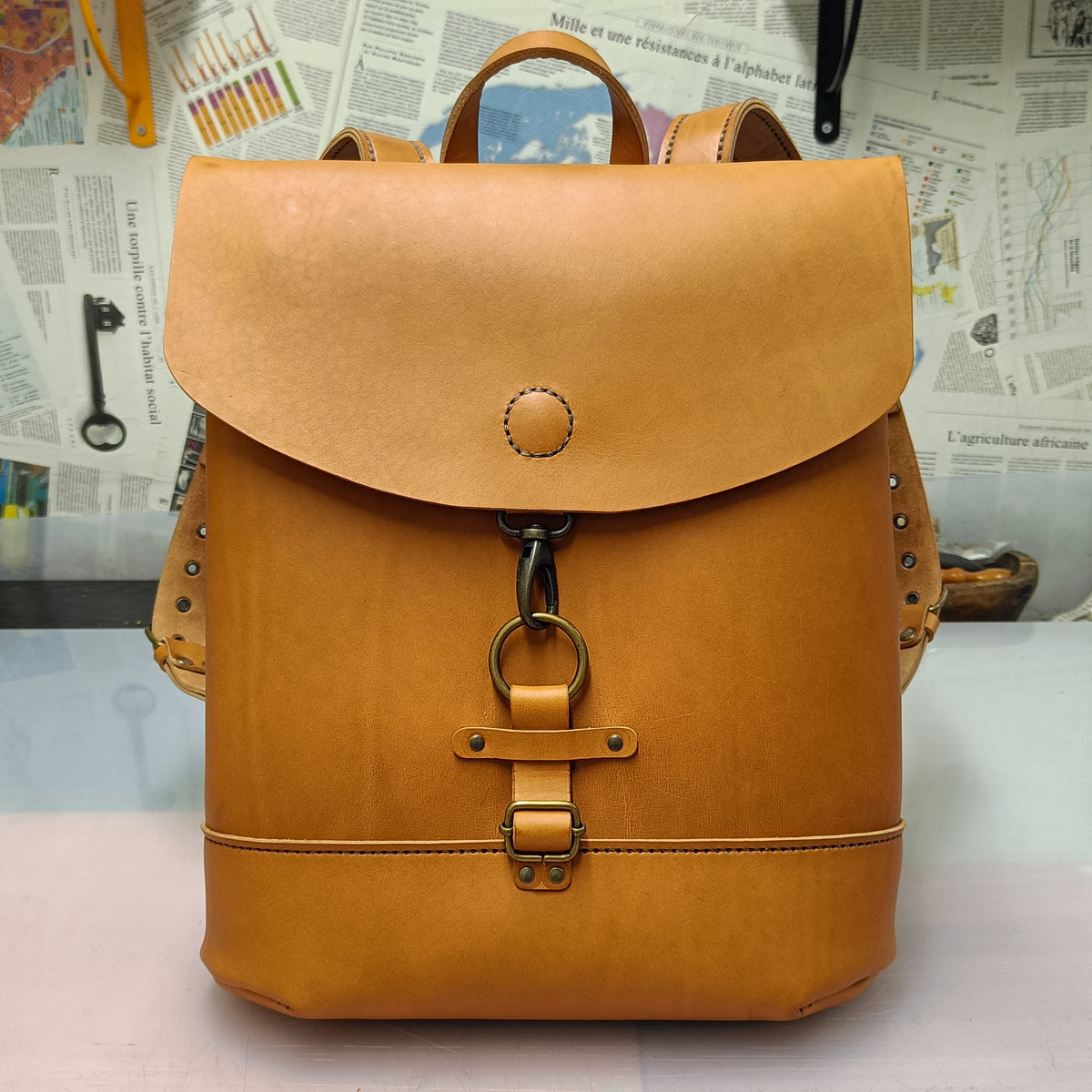 sac à dos grand mauve cuir français italien faméthic maroquinerie weekender voyage artisanal maroquinier