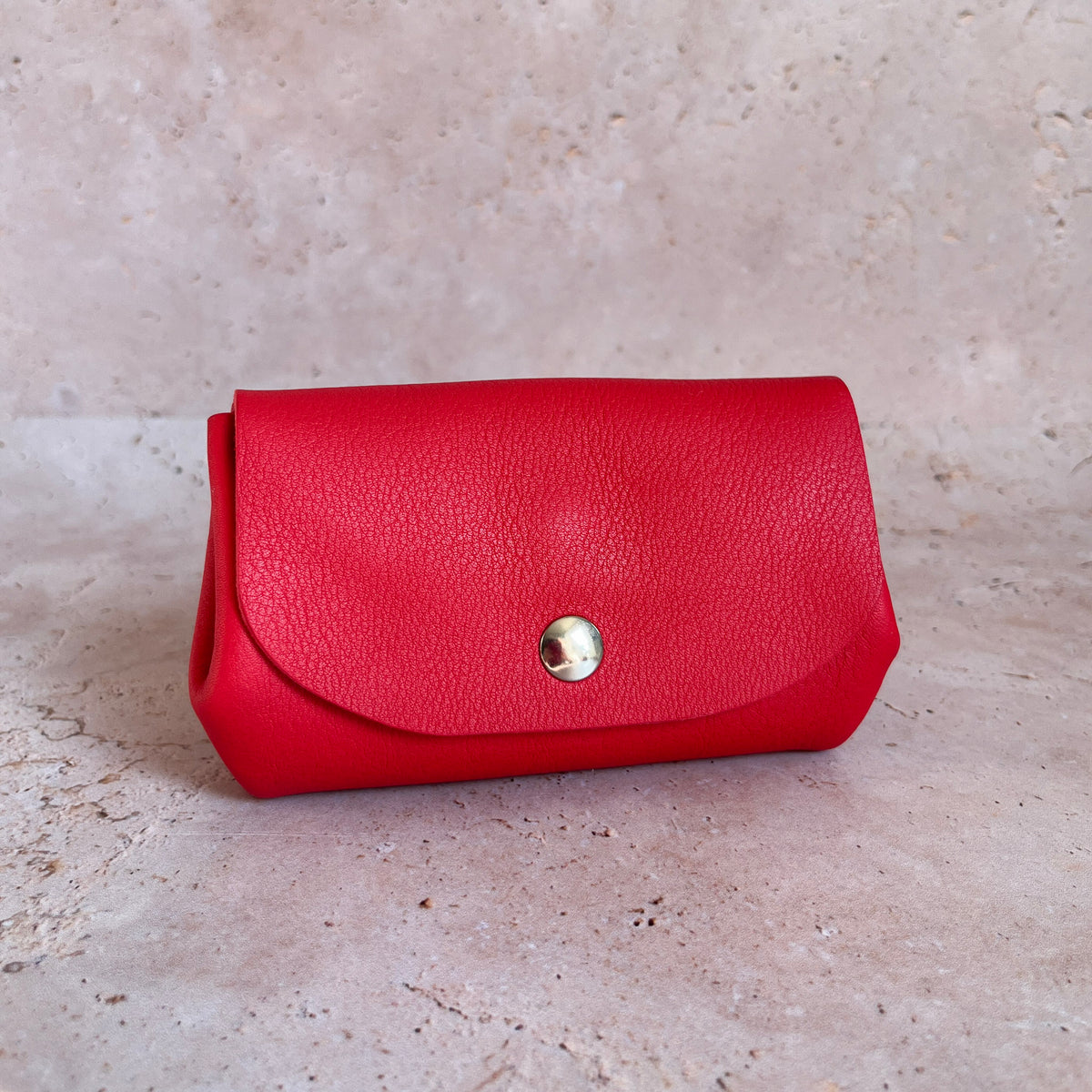 vue de face porte monnaie portefeuille cuir rouge corail maroquinerie française 