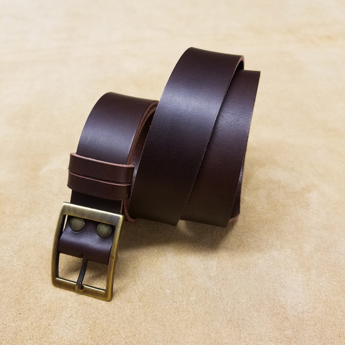 ceinture sur mesure cuir authentique fabrication artisanale famethic maroquinerie éthique française 