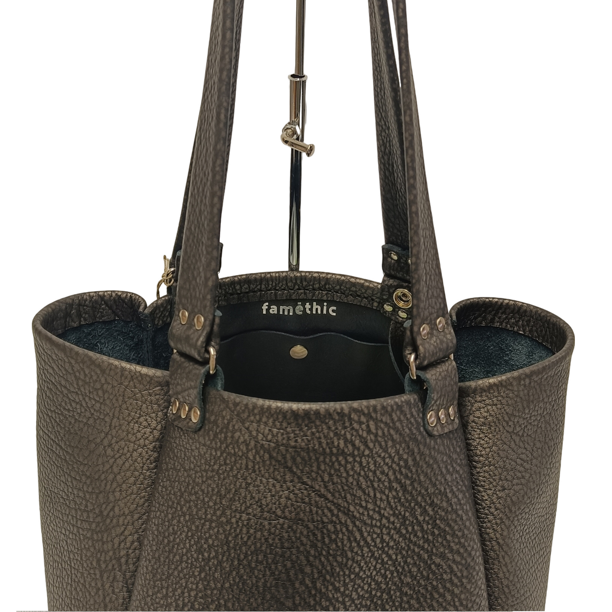ophrys bronze noir argenté faméthic maroquinerie cuir français éthique mode durable cabas sac en cuir porté épaule