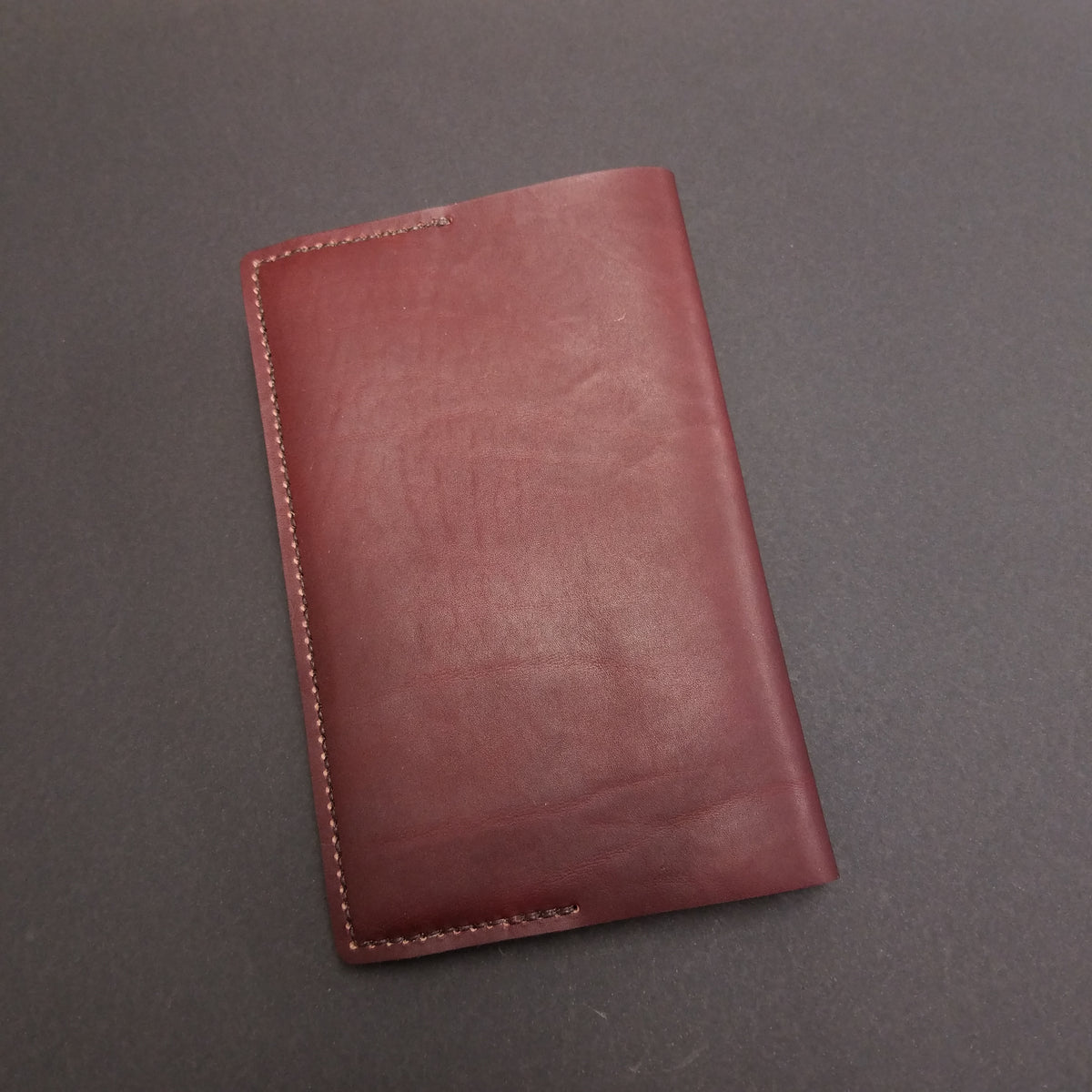 protège carnet cahier cuir sur mesure personnalisable cadeau note écriture dessin élastique maroquinerie artisanale faméthic français marseille inscription personnalisée